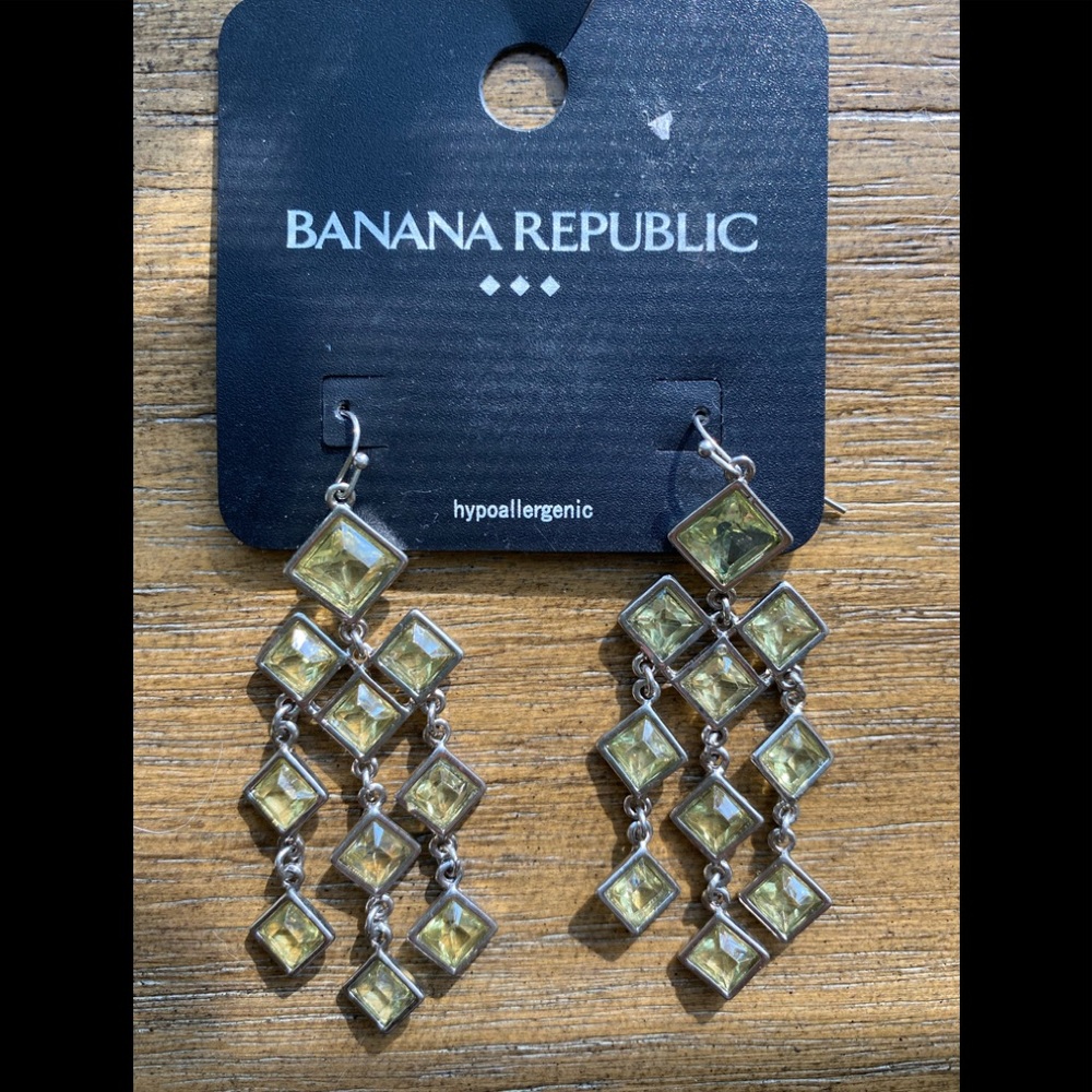 NWT Banana Republic Factory earrings